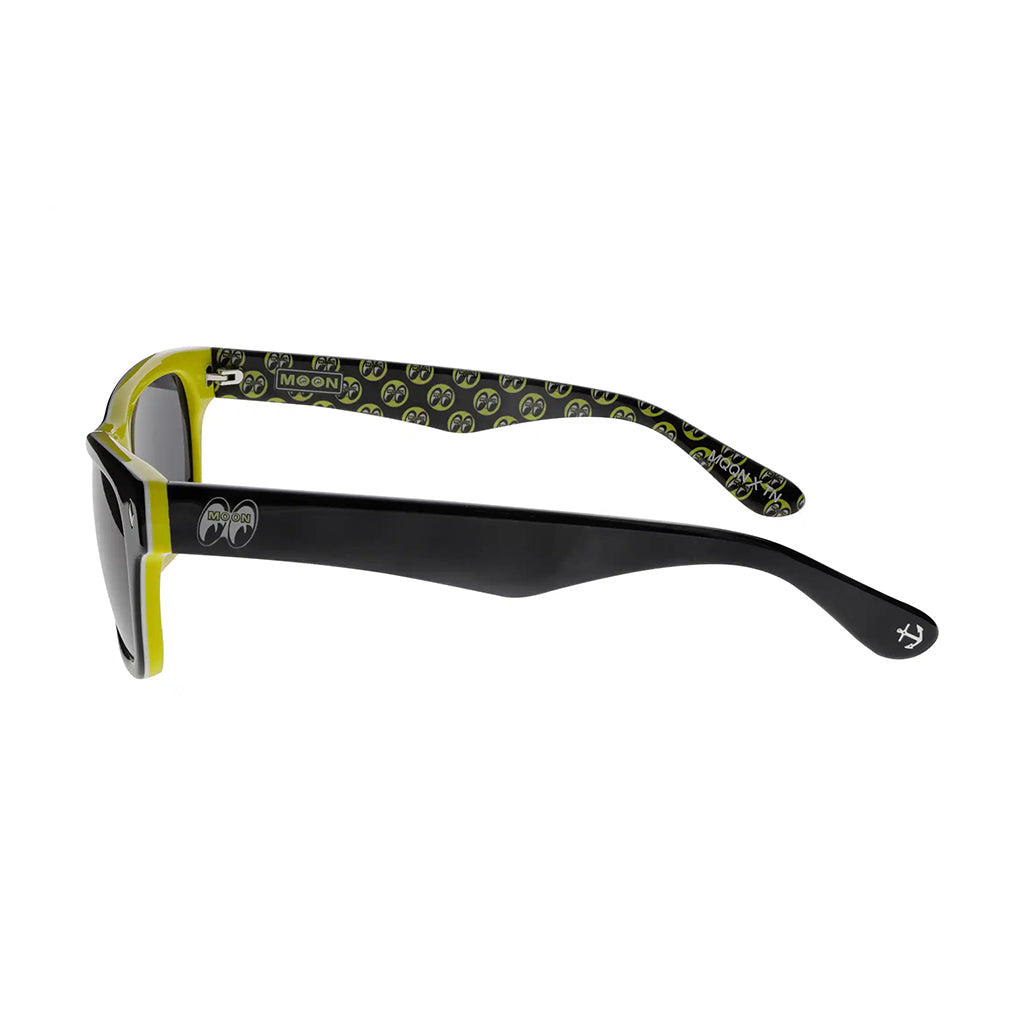 Waycooler X Mooneyes Yellow/Black/Smoke Lens