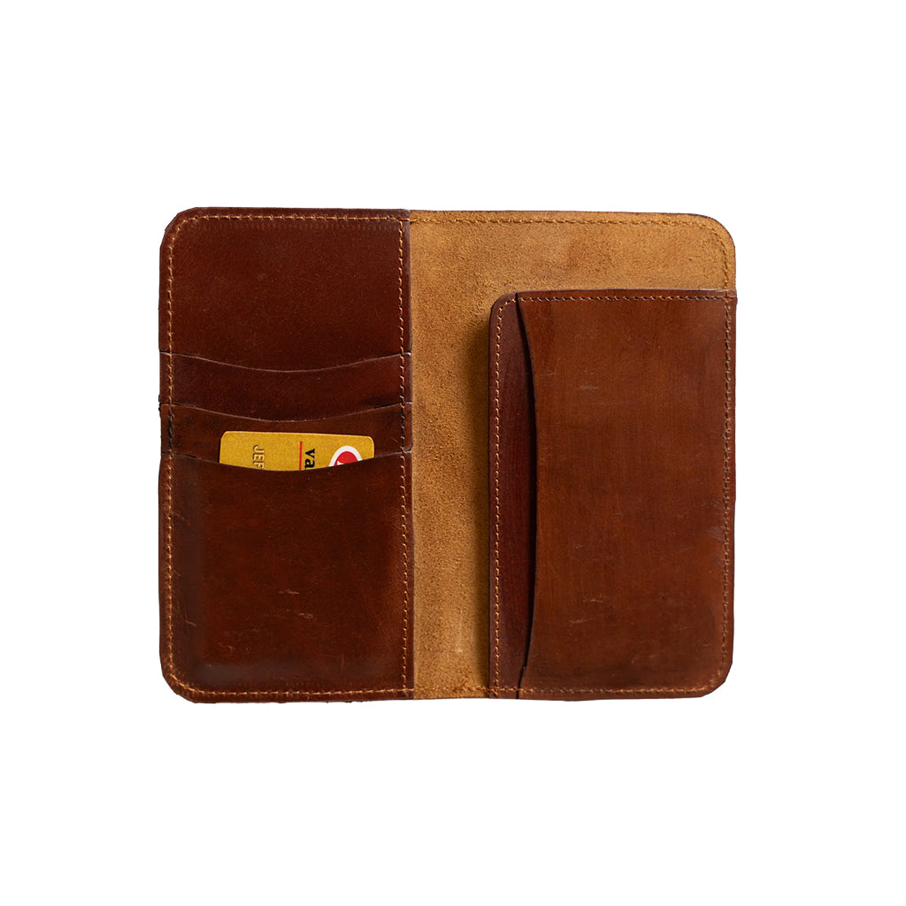 Inside detail of the Trucker wallet. 