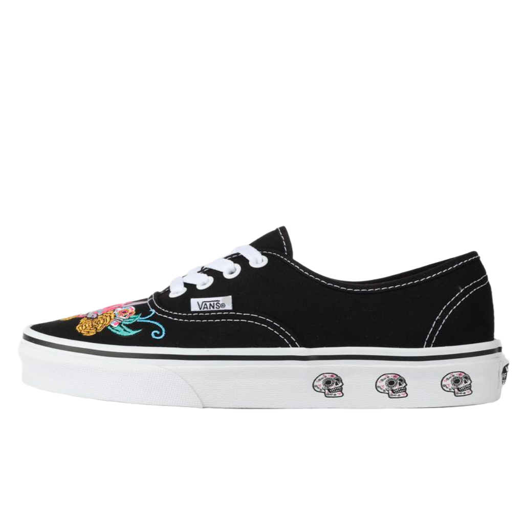 Xolo Authentic Black/True White